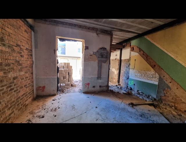 1,300M² APARTMENT BLOCK FOR SALE IN OBSERVATORY